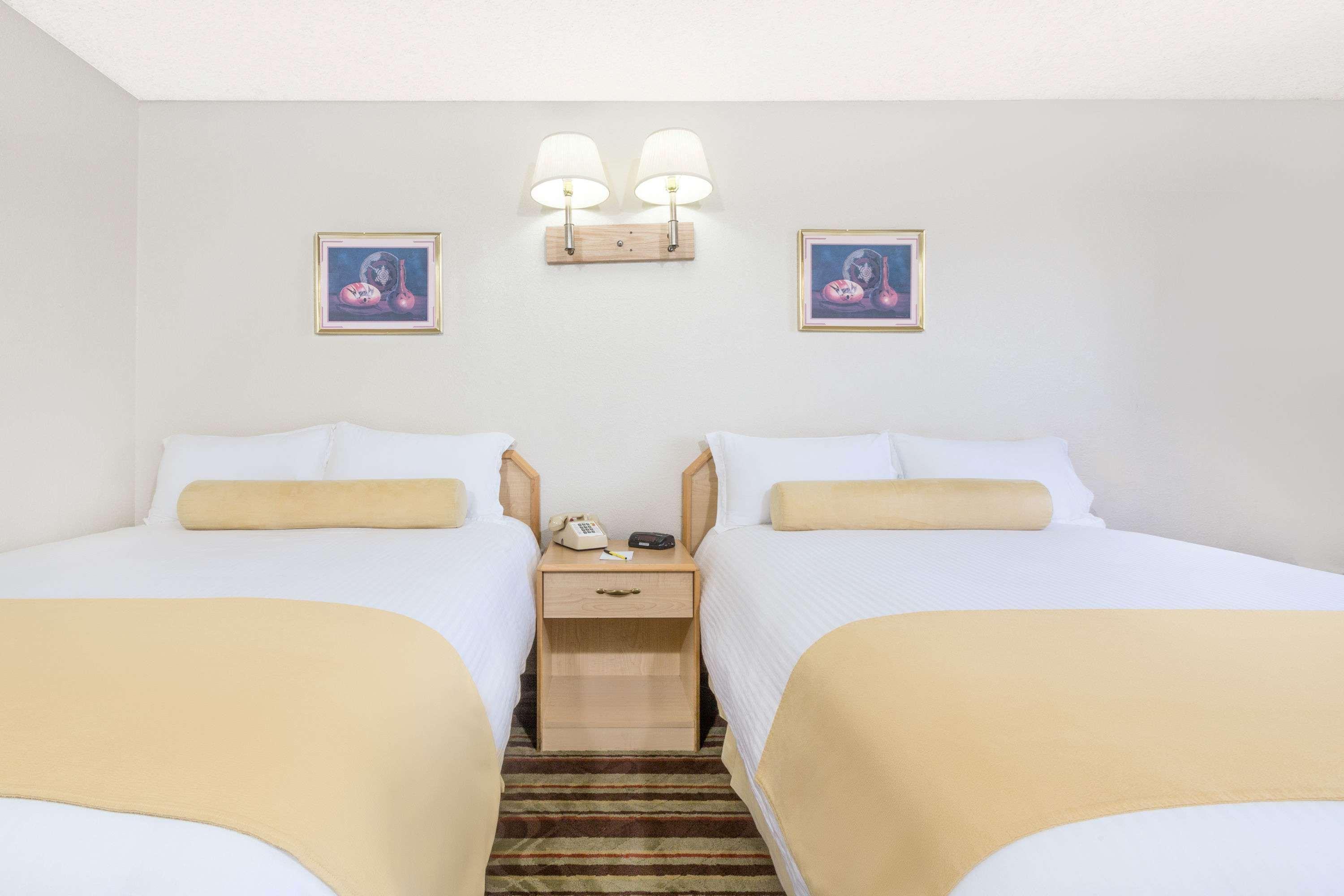 Super 8 By Wyndham Lake Havasu City Eksteriør bilde