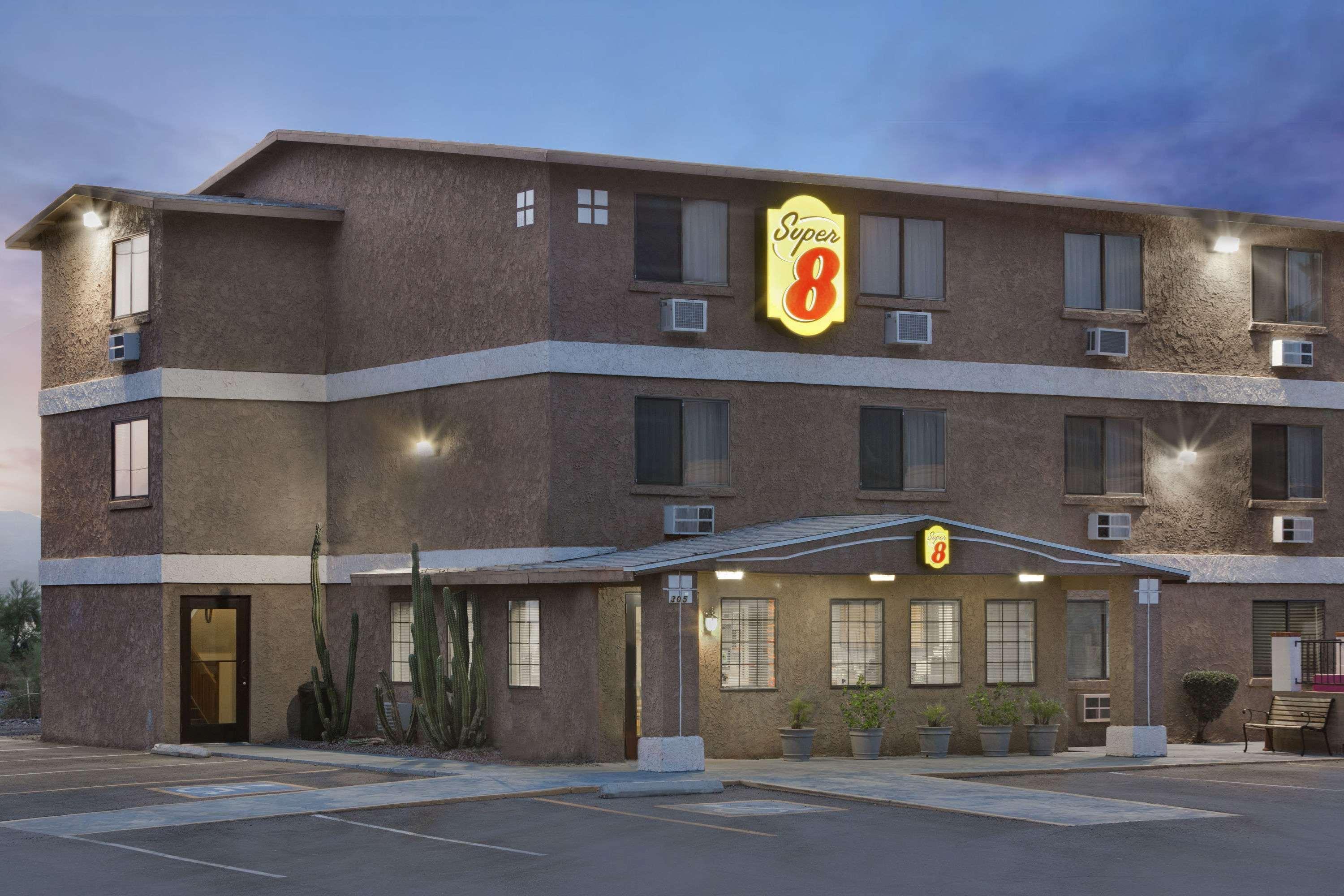 Super 8 By Wyndham Lake Havasu City Eksteriør bilde