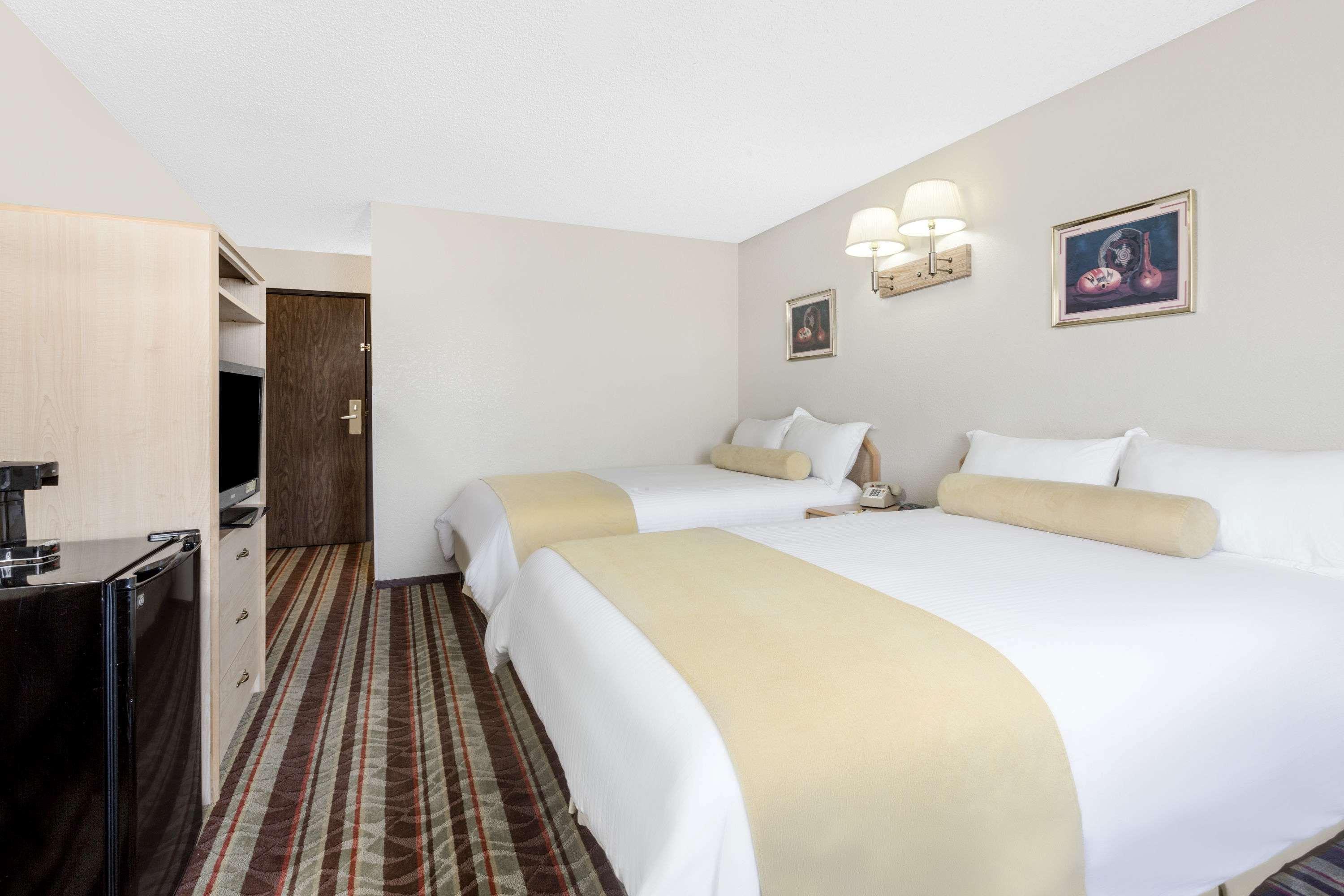 Super 8 By Wyndham Lake Havasu City Eksteriør bilde